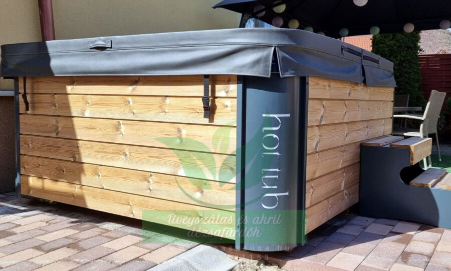 MONACO OUT THERMOWOOD KÜLSŐ KÁLYHÁS NÉGYSZÖG alakú AKRIL dézsafürdő