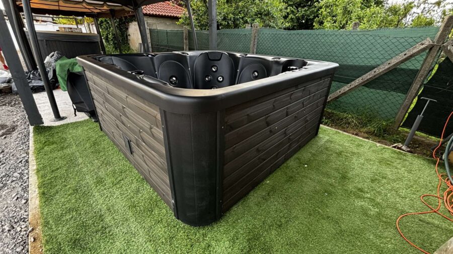 SMARAGD PRÉMIUM AKRIL 6 személyes pezsgőfürdő wellness csomagban - Image 31