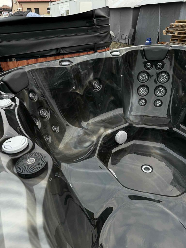 TOPÁZ PRÉMIUM AKRIL 4+3 SZEMÉLYES DÉZSA GECKO 3 KW ELEKTROMOS FŰTÉSSEL - Image 44