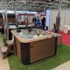ZAFIR PRÉMIUM AKRIL 3 SZEMÉLYES DÉZSAFÜRDŐ KÜLSŐ SAVÁLLÓ KÁLYHÁVAL WELLNESS CSOMAGBAN - Image 67